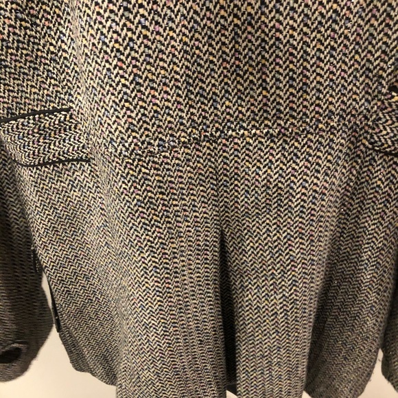 🌦️Pea coat w/ multi coloured threads - Picture 7 of 10